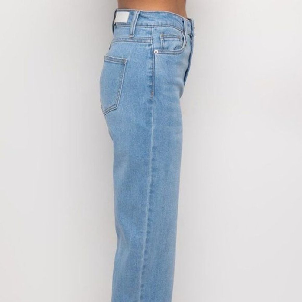 Elaine Let's Split: Boyfriend Jeans 9 or 11 - Picture 5 of 8
